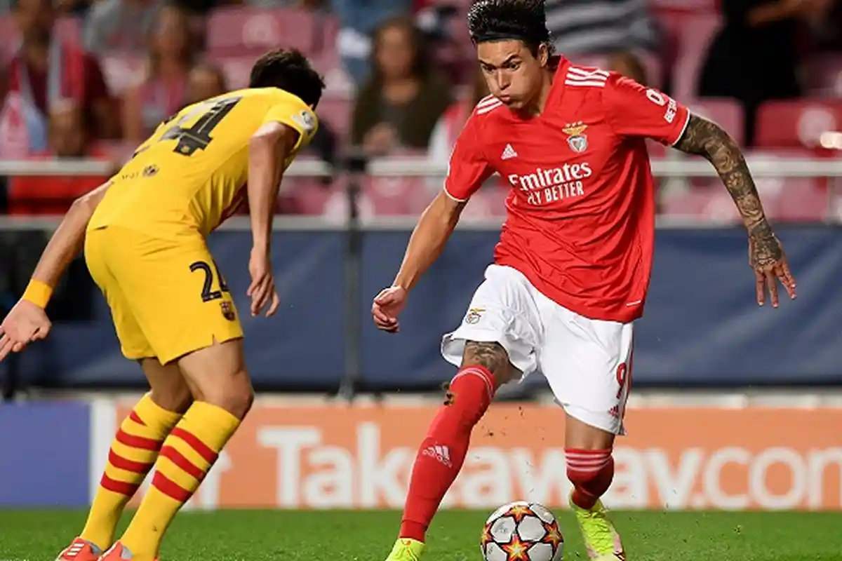 PROFIL Darwin Nunez, Striker Benfica Incaran Barcelona