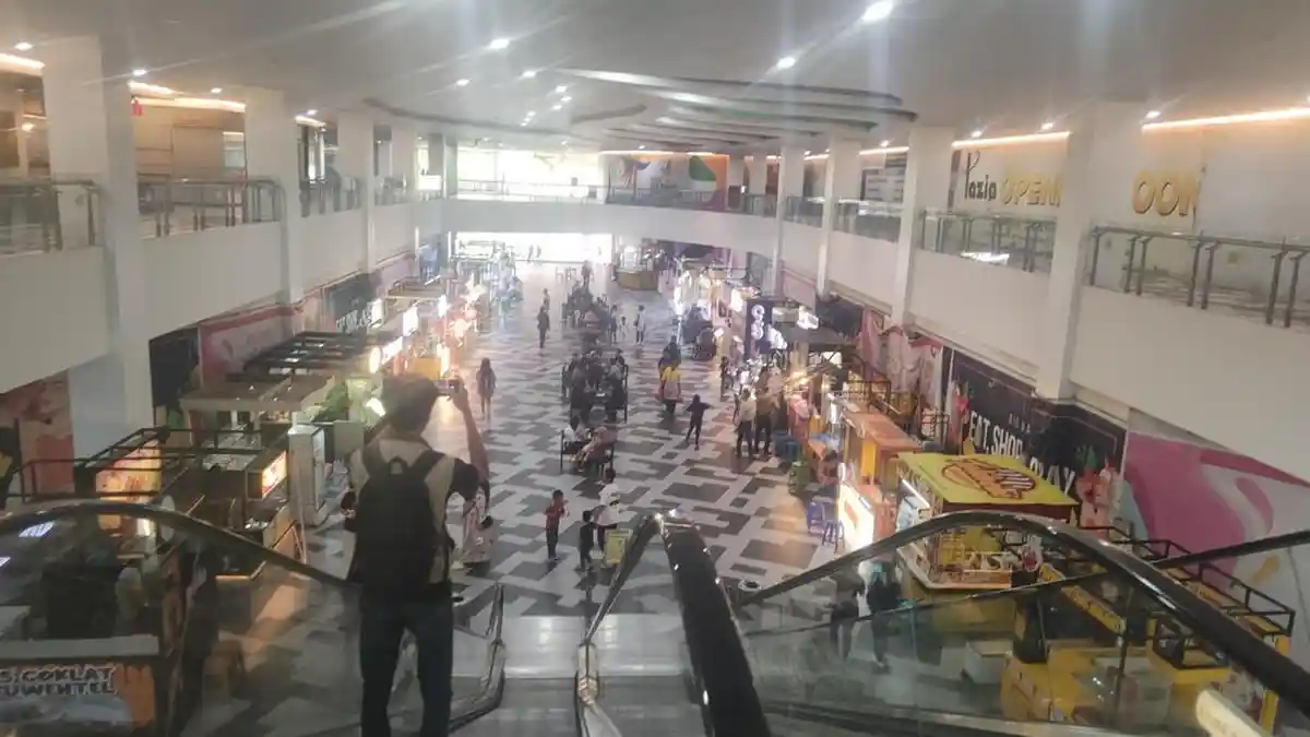 Kembali Dibuka, Big Mall Samarinda Mulai Dipadati Pengunjung, Berharap Keamanan Ditingkatkan