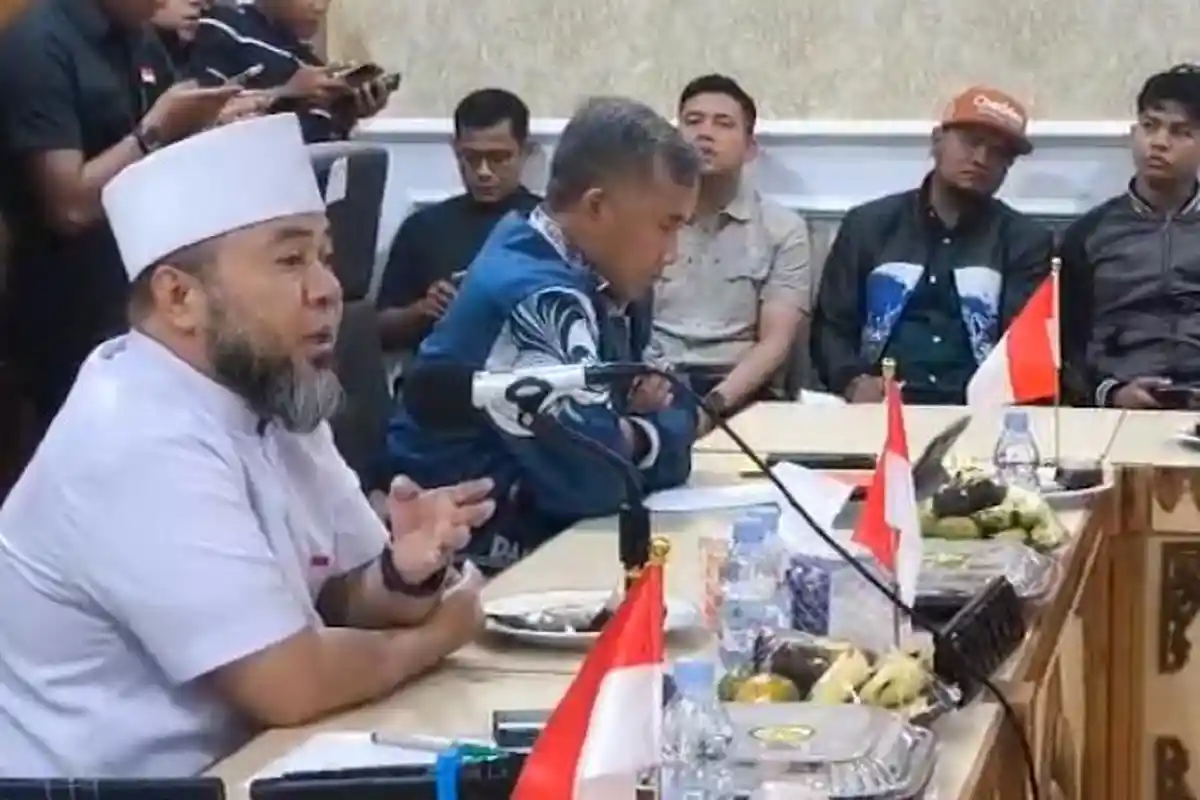 Gubernur Bengkulu Helmi Hasan Minta Pertamina Transparan dan Sampaikan Maaf ke Warga