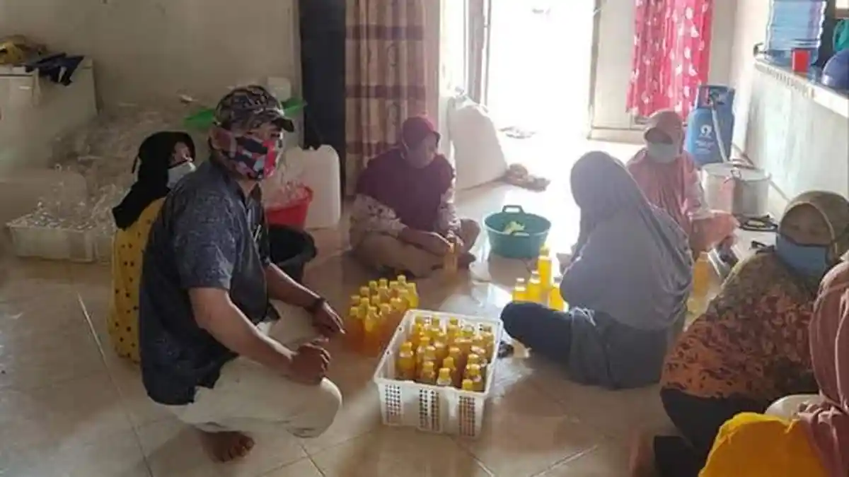 Orderan Produk Sirup Jeruk Warga Terusan Muratara Meningkat di Tengah Covid-19