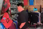Cerita Penjual Jersey Bola di Lampung, Riri Siapkan Booth Sambut Piala Dunia 2026