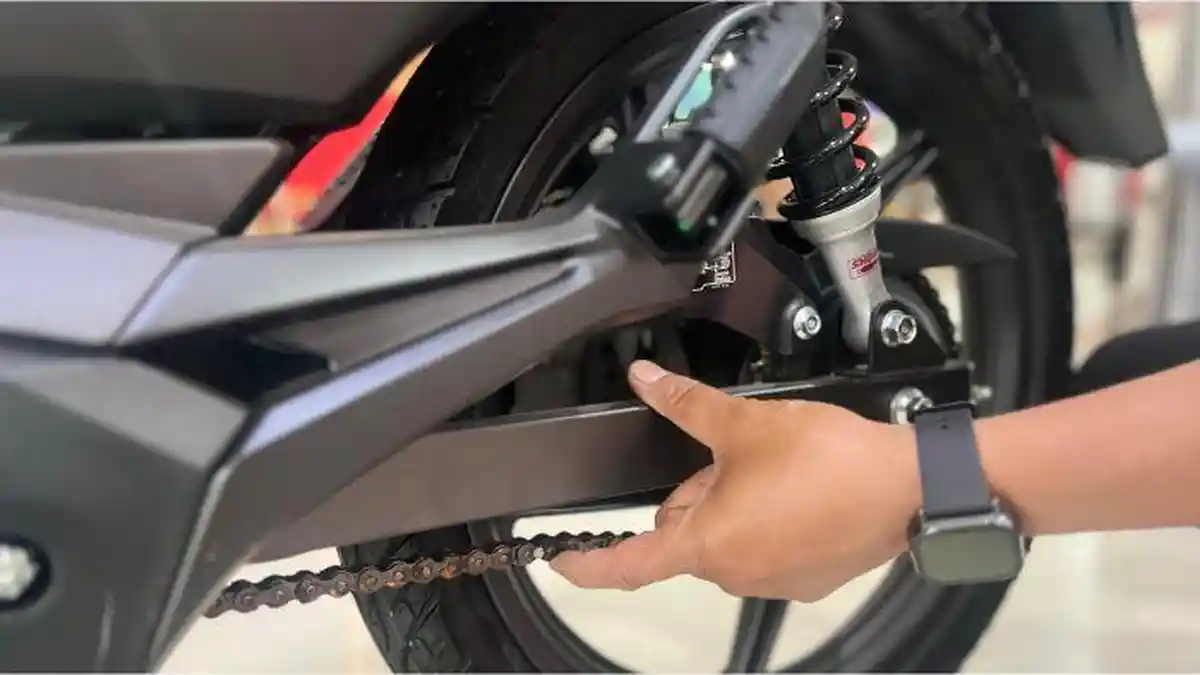 Jangan Diabaikan, Ini Pentingnya Merawat Gear dan Rantai Sepeda Motor