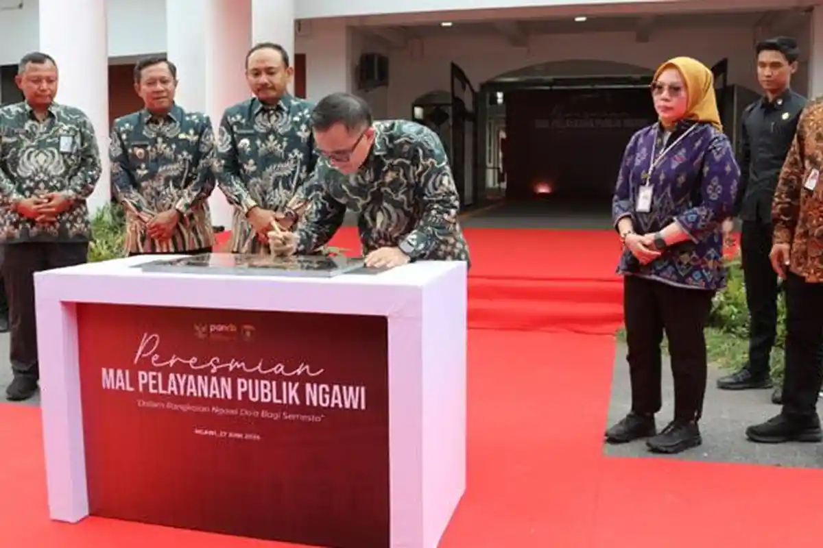 Menpan RB Azwar Anas Resmikan Mall Pelayanan Publik Ngawi, Nikmati 152 Layanan dari 39 Instansi