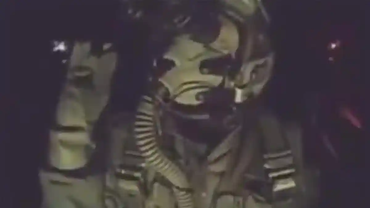 VIDEO-Usai Jatuhkan Bom, Pilot Tempur Ini Melakukan Gerakan 'Salt Bae, Videonya Jadi Viral