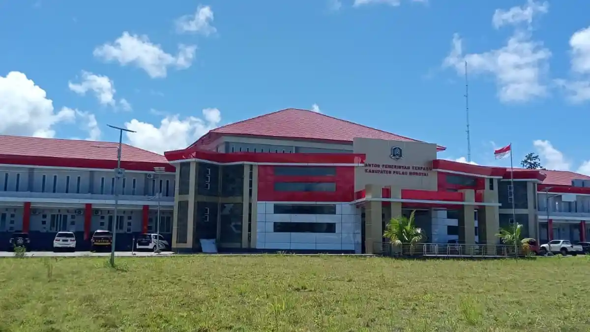 Pemkab Morotai Tetapkan Stadion Merah Putih Sebagai Venue HUT RI ke 77
