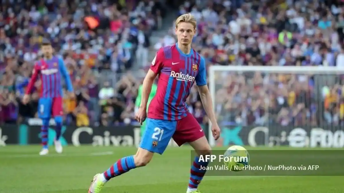 Frenkie de Jong Dikabarkan Bakal Dilepas Barcelona, Lantaran Finansial Belum Stabil