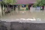 libur-sekolah-yang-tergenang-banjir-di-desa-dungus-kecamatan-cerme-gresik.jpg