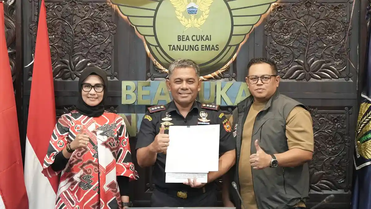 Tanjung Emas Implementasikan E-Seal, Bea Cukai Pastikan Pengawasan Barang Makin Presisi