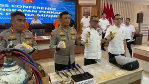 Caption-Press-conference-pengungkapan-dugaan-tindak-pidana-pertambangan-mineral.jpg