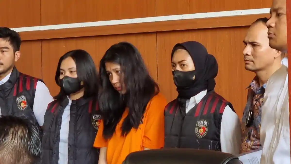 Gischa Nikmati Uang Miliaran di Usia 19 Tahun Hasil Penipuan Tiket Konser Coldplay, Kini Ditahan