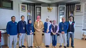 Wakil-Bupati-Pasangkayu-Herny-Agus-menerima-kunjungan-silaturahmi-Kepala-BPS-Pasangkayu.jpg