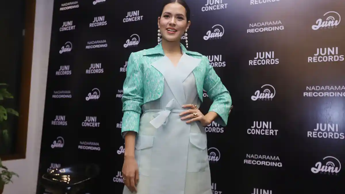 Di Masa Kecilnya, Raisa Punya Kebiasaan Makan yang Nyeleneh