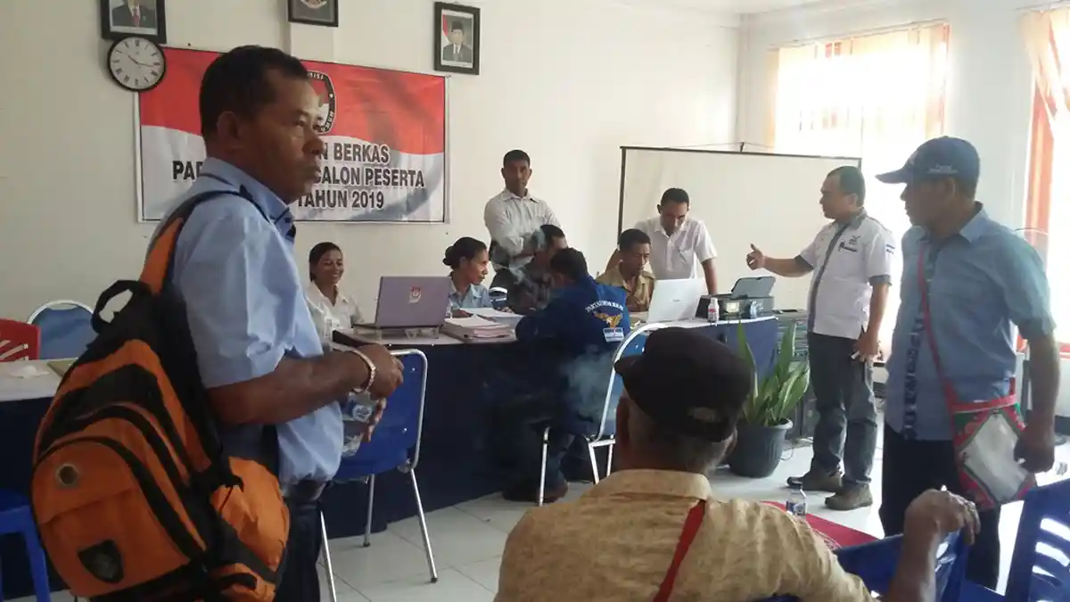 Hari Terakhir, Baru 8 Parpol Serahkan Berkas Pendaftaran Ke KPU Nagekeo