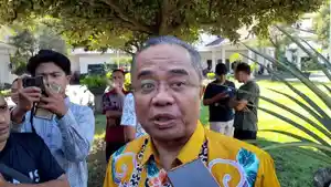 Plt-Asisten-Administrasi-Pemkab-Lumajang-Ahmad-Taufik-Hidayat.jpg
