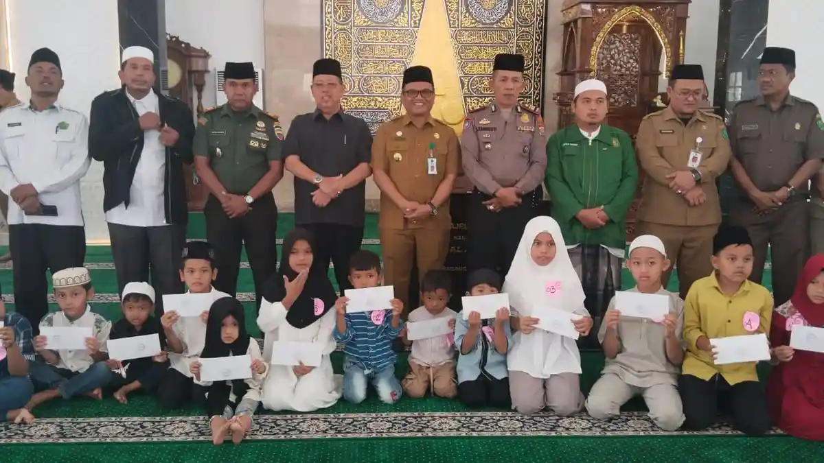 Polres Padangsidimpuan dan Forkopimda Hadiri Santunan Anak Yatim oleh Pengajian Al-Ikhlas