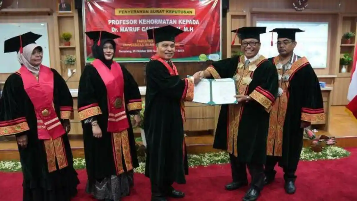 Sekjen MPR RI Dianugerahi Gelar Profesor Kehormatan dari Unissula