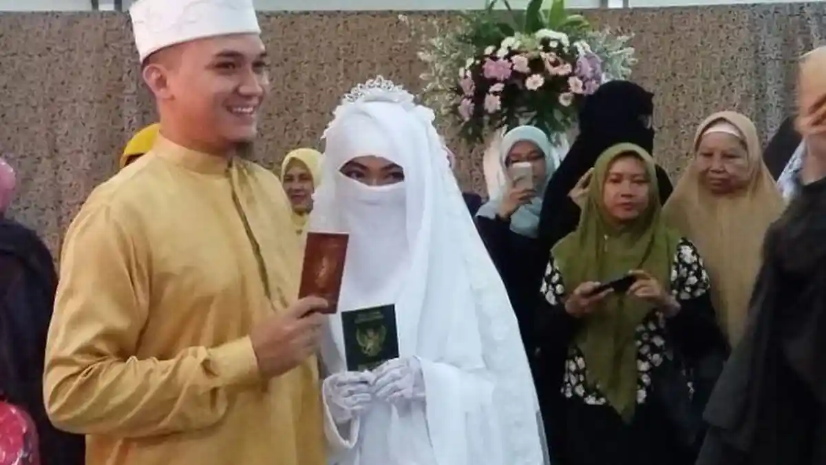 Egi John Mengabarkan Istrinya Alami Keguguran di Usia Kandungan yang Masih Sangat Dini