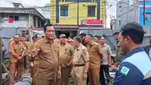 Terkesan-Kumuh-dan-Kerap-Buat-Macet-Pemkab-Muara-Enim-Bakal-Siapkan-Sentra-Pasar-Buah-Terpadu.jpg