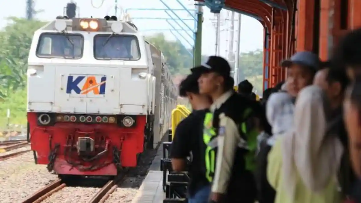 Libur Panjang Akhir Pekan, 34.102 Orang Berkendara Pakai Kereta Api di Wilayah Daop 7 Madiun