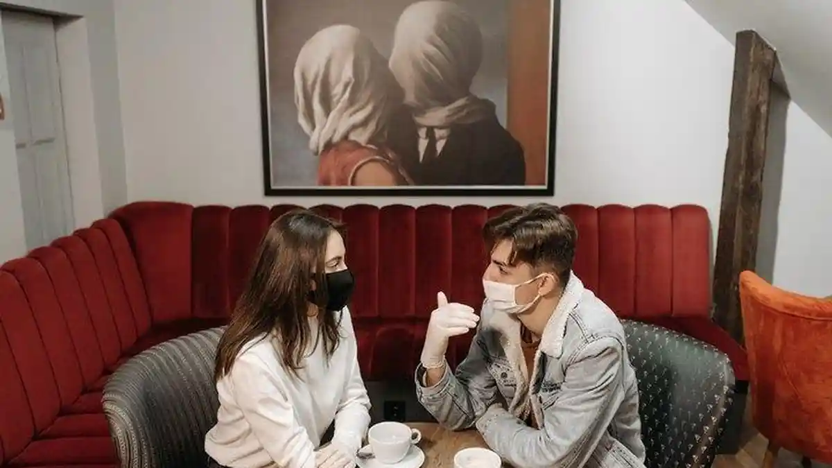 Arti Kata Curving dalam Hubungan Percintaan, Istilah Kencan yang Lebih Nyesek Dibanding Ghosting