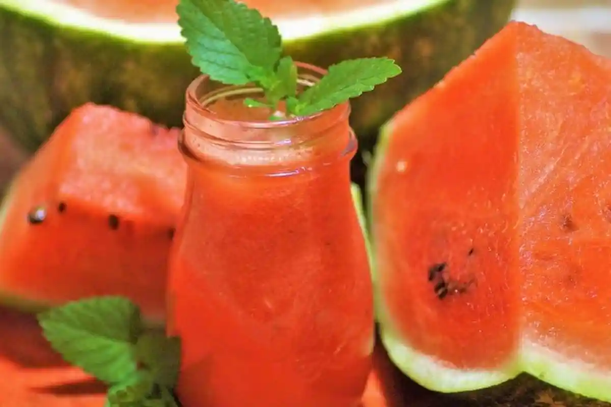 Semangka Ada Bijinya, Dikonsumsi Bersamaan, Manfaatnya Luar Biasa, Simak Ulasan dr Zaidul Akbar