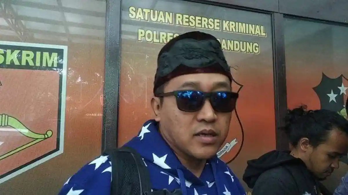 Teddy Diperiksa Polisi Selama 5 Jam, Ditanya Soal Obat dan Makanan