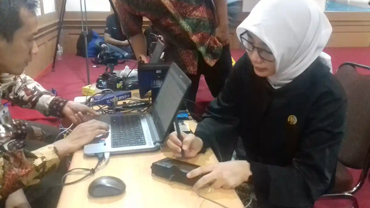 Ombudsman: Pengosongan Kolom Agama di KTP Bukan Pelanggaran