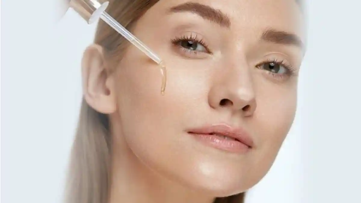 4 Rekomendasi Serum Wajah untuk Hilangkan Bopeng Bekas Jerawat