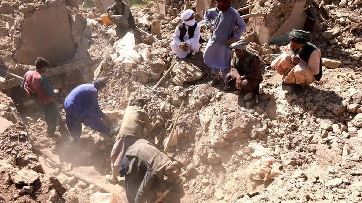 Gempa Afghanistan Magnitudo 6,3, Lebih dari 2.400 Orang Tewas