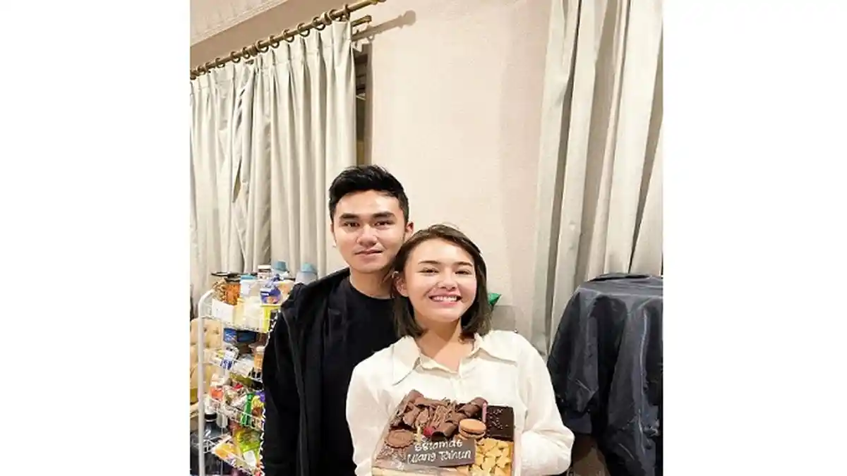 Sosok yang Disebut Pacar Baru Amanda Manopo, Mampir ke Lokasi Ikatan Cinta, Postingannya Mengejutkan