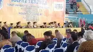 wisuda-Unkris.jpg