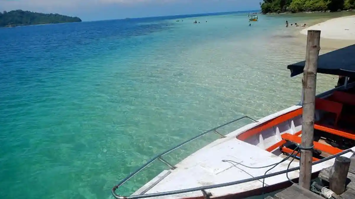 Pulau Putri yang Cantik Elok, Secantik Kisah Putri Runduk yang Tewas ...