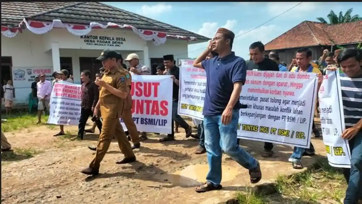 Warga Desa Pagar Dewa OKI Demo Perusahaan Kelapa Sawit, Minta Buka Akses Produksi