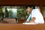 Hari Pertama Sekolah dengan Sistem Daring
