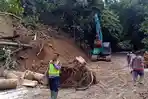 korban-longsor-Sibolangit-bertambah-jadi-10-orang.jpg