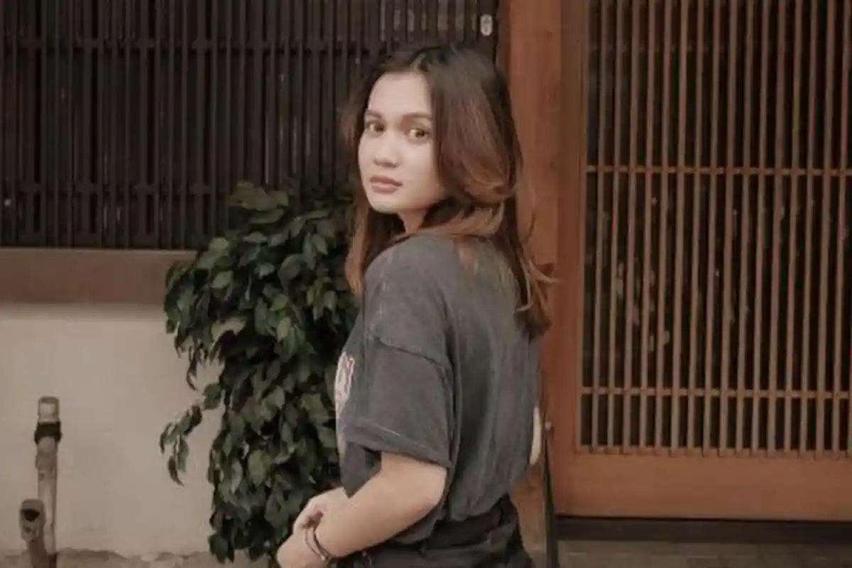 Artis Dea Annisa  Dinyatakan Positif Covid-19. Padahalnya Tes Swab Antigen Buat Liburan Tahun Baru