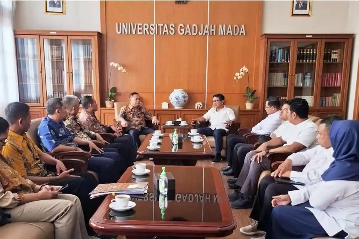 Pemkab Pati Libatkan UGM untuk Akselerasi Pembangunan Daerah, Berikut Ini Program Rincinya