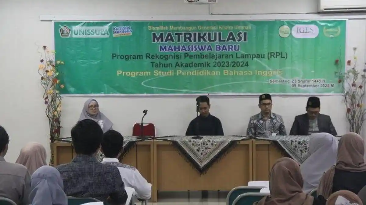 Tutor Kampung Inggris Ikuti Kuliah Perdana di Prodi Pendidikan Bahasa Inggris Unissula