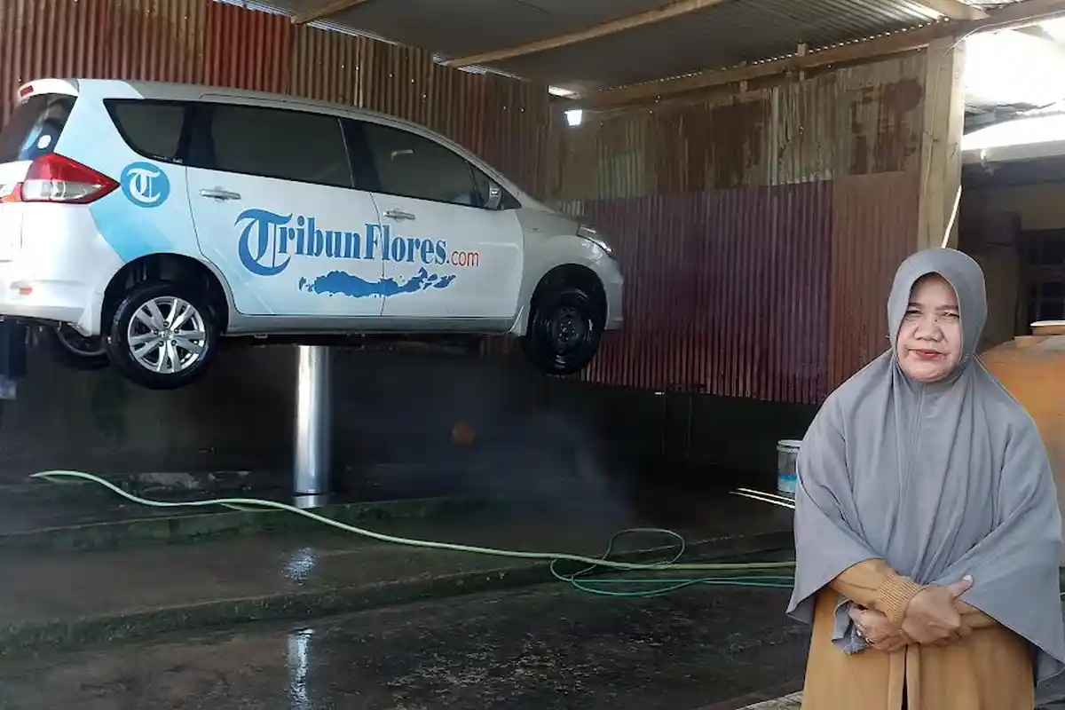 Siti Habiba Pengusaha Cuci Mobil di Labuan Bajo Akui Usaha Meningkat Selama KTT Asean Summit 2023