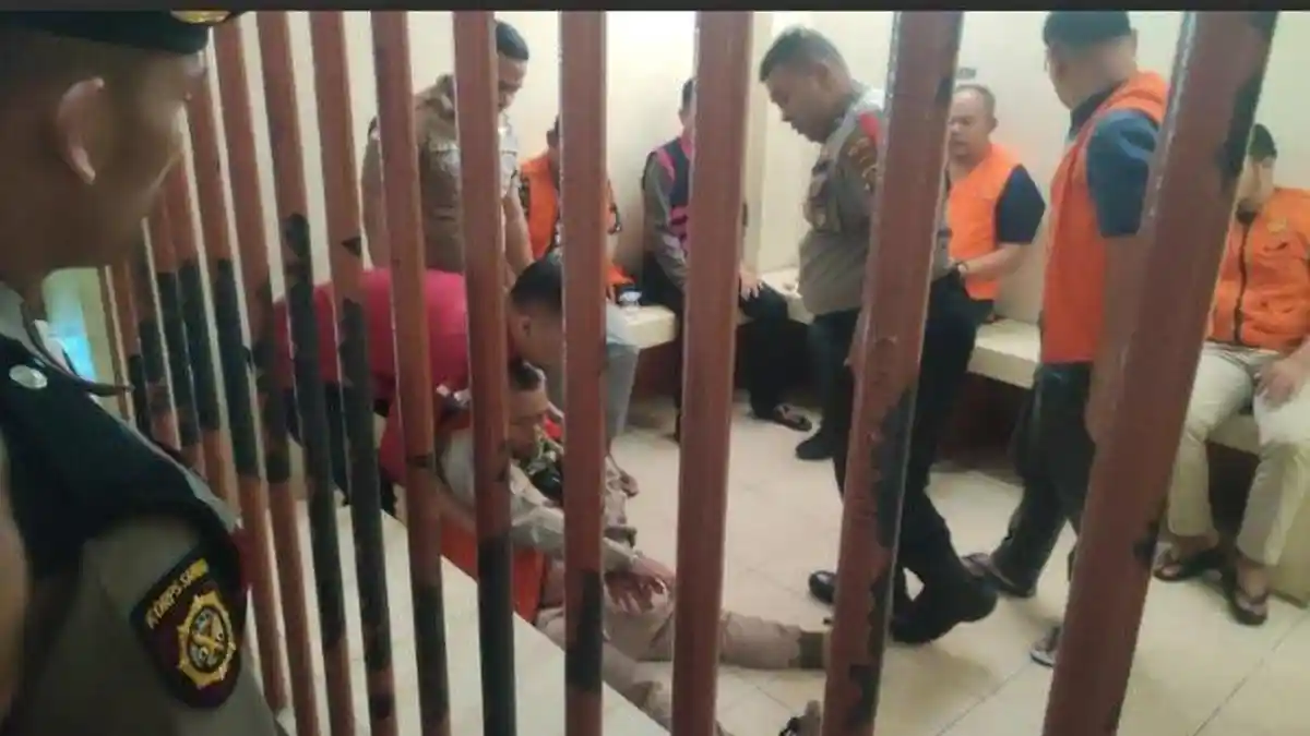 Bebas Ginting Pembunuh Wartawan dan 3 Keluarganya di Karo Divonis Seumur Hidup, Terdakwa Ambruk