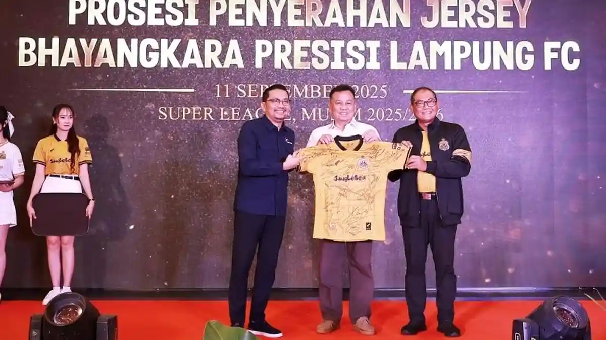 Ada Logo JungleSea di Jersey Bhayangkara FC