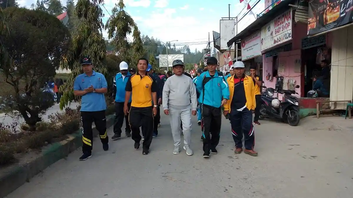 Sambut HUT ke-74 RI, Pemda Mamasa Gelar Jalan Santai Sejauh 2 Kilometer