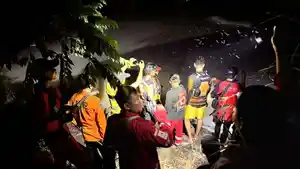jateng/20251016_Tim-SAR-gabungan-melakukan-penyisiran.jpg