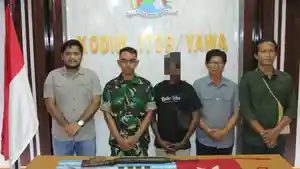 Mantan-simpatisan-TPNPB-OPM-serahkan-senjata-dan-amunisi-ke-TNI.jpg