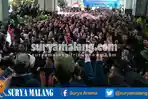 mahasiswa-universitas-brawijaya-demo-hari-pendidikan-nasional_20170502_101005.jpg
