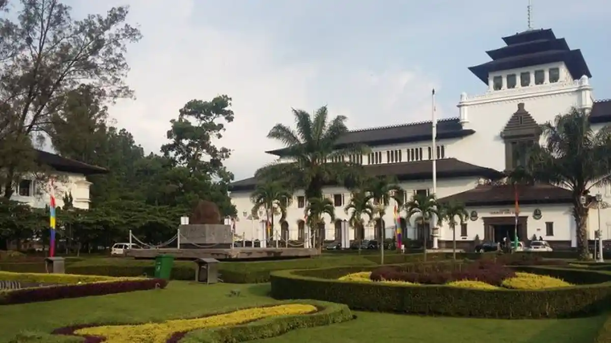 Klaster Gedung Sate Terus Bertambah, Kini Jadi 143 Orang, Sekda Jabar Pun Positif Covid-19