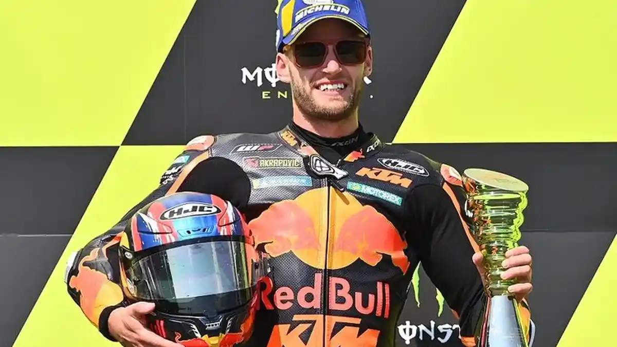 Hasil Akhir MotoGP Austria 2021 Malam Ini: Binder Juara, Rossi 10 Besar, Marquez Melempem