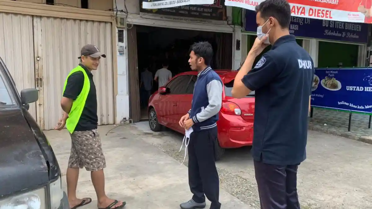Dinas Perhubungan Kota Banda Aceh Tegur Jukir Liar, Ada Jukir Resmi tak Pakai Rompi, Ini Alasannya