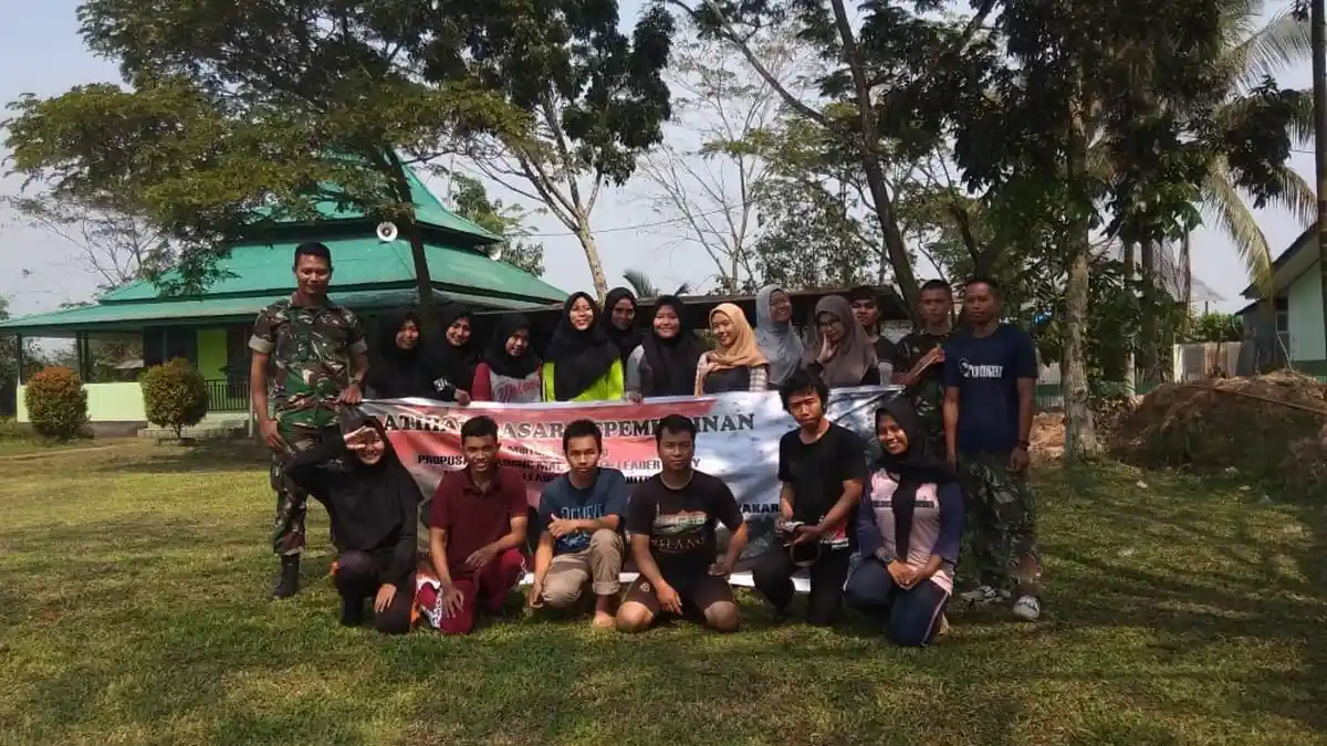 Komunitas GePReK Ikut Pelatihan di Yonif 643 Wanara Sakti