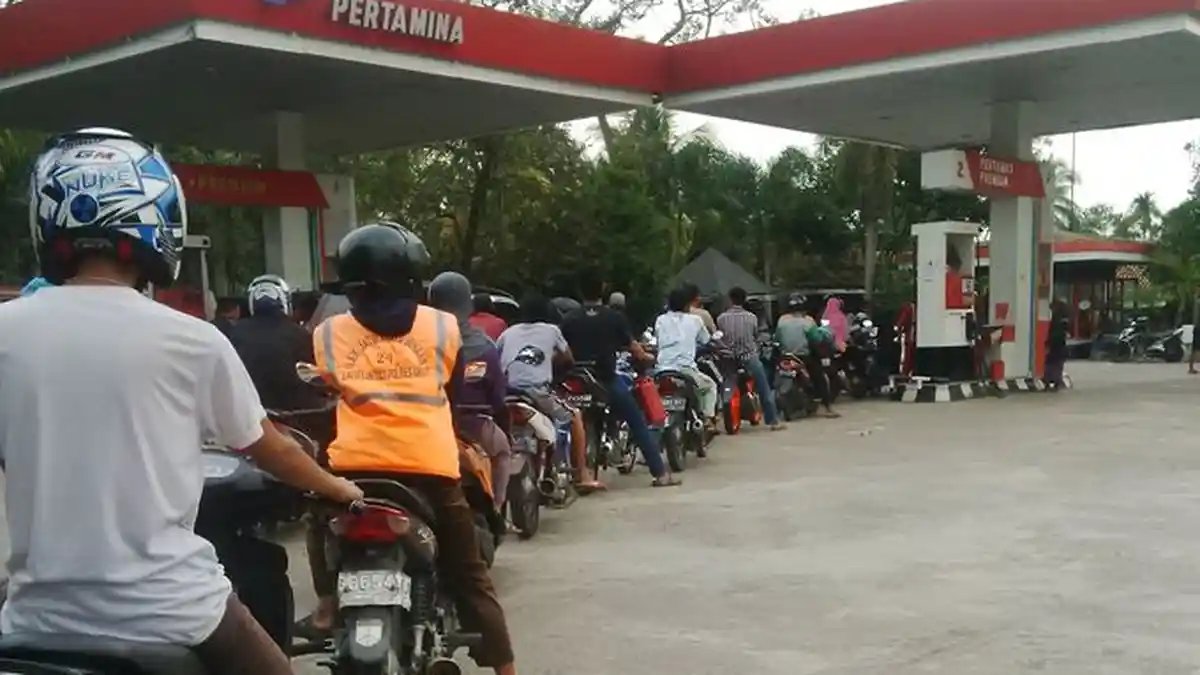 Mengapa Isi BBM Lebih Baik pada Malam Hari?